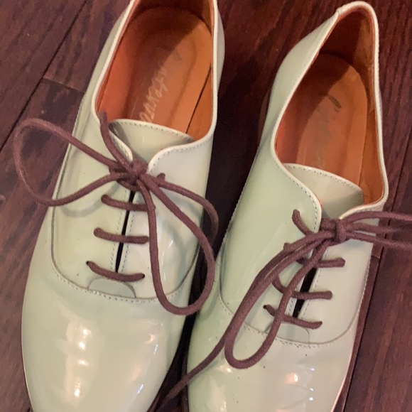 Size 37 mint green Oxford in fabulous condition. Real leather. - Picture 5 of 6